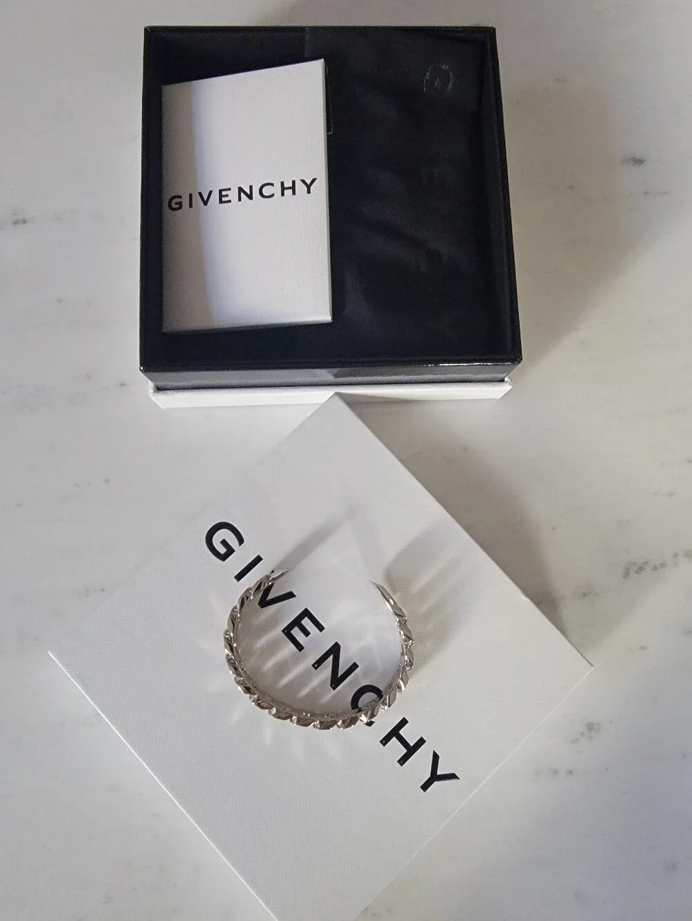 NWT Authentic Givenchy G Chain Bangle Bracelet – Silversmith Brass, Size 2